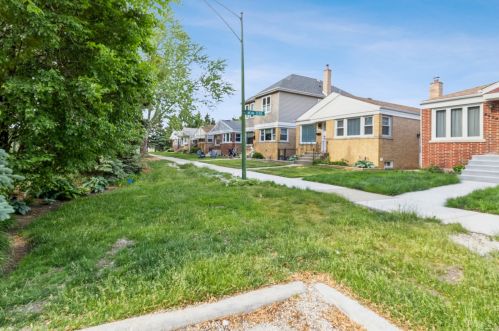 6539 Neva Ave, Chicago IL  60631-1677 exterior