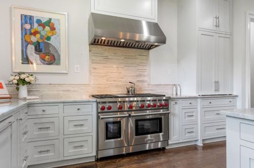 3466 Inman Dr, Atlanta GA 30319-2443 exterior