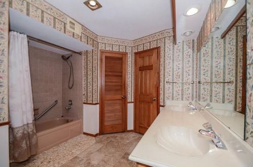 5611 Kiowa Timbers Dr, Humble TX 77346-1929 exterior