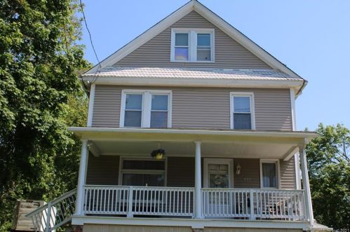 220 New Hvn Ave, Milford CT 06460-6647 exterior