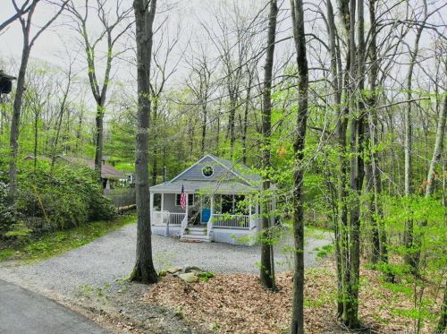 113 Catlin Rd, Torrington CT 06791-1806 exterior