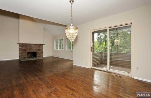 27 Bayard Ln, Mahwah NJ  07430-2236 exterior