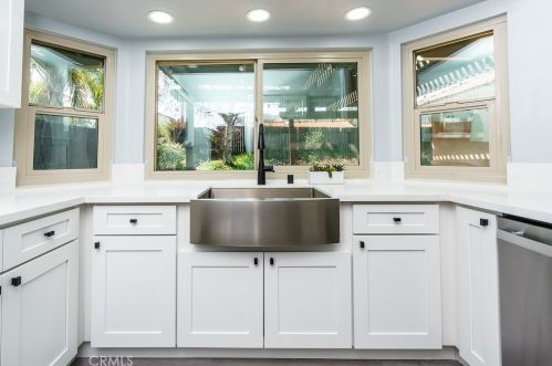 45627 Clubhouse Dr, Temecula CA 92592-5934 exterior