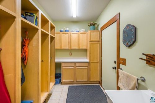 4808 Oak Rdg Dr, Duluth MN 55811-1729 exterior