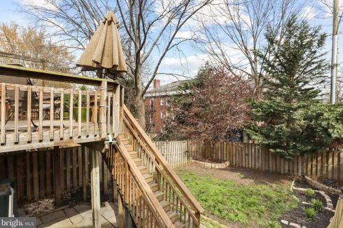 3809 Elbert Ave, Alexandria VA 22305-2042 exterior