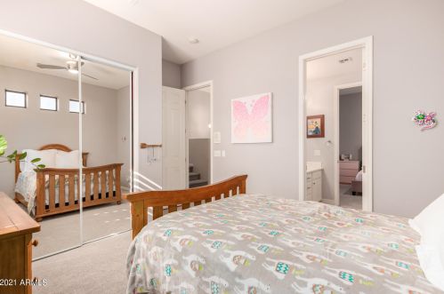 23002 52nd St, Phoenix AZ 85018-4402 exterior