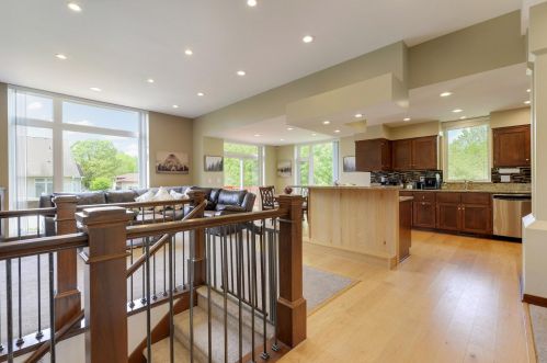 2083 Division St, Saint Paul MN  55109-4147 exterior