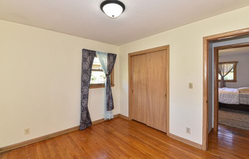 6319 Armour Ave, Milwaukee WI  53220-3911 exterior