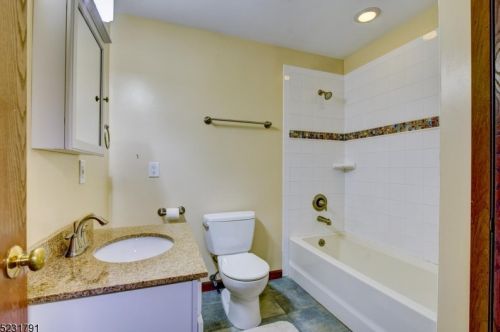 903 Alysia Ct, Dover NJ 07803-3056 exterior