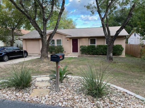 7307 Cooper Ln, Austin TX  78745-6333 exterior