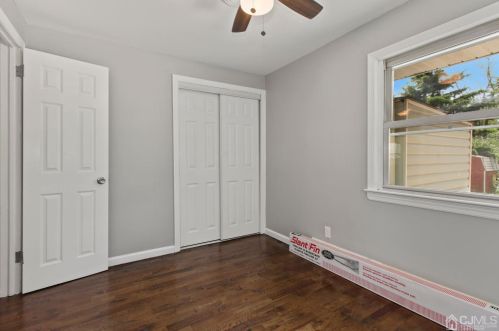 26 Fern St, Edison NJ  08817-4206 exterior