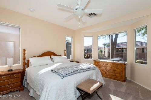 7655 Summer Scene Dr, Tucson AZ  85743-5184 exterior