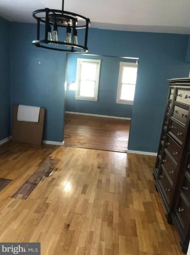 406 Elmwood Ave, Manor PA 19036-2327 exterior