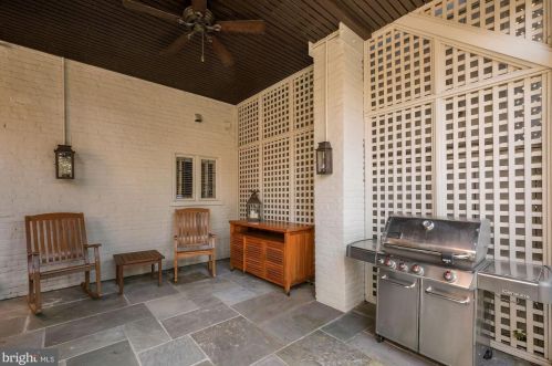 1812 24th St, Washington DC 20020-3422 exterior