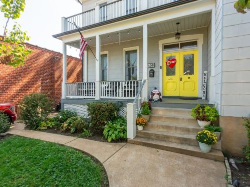 7508 Ellis Ave, Saint Louis, MO 63143-2904