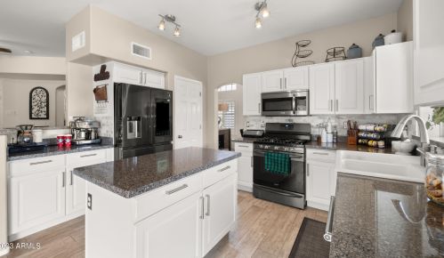 25 Willow Crk St, Chandler AZ 85225-5779 exterior