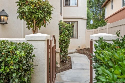 2285 Marks Dr, Tustin CA  92782-1176 exterior