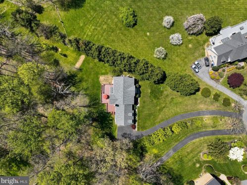 18101 Hayloft Dr, Rockville MD 20855-1667 exterior