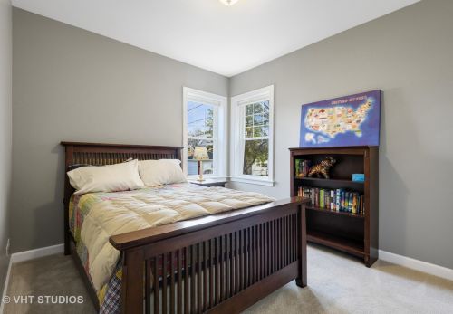 4860 Berwyn Ave, Chicago IL 60640-2007 exterior