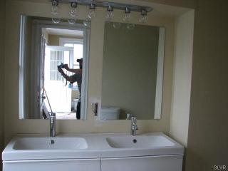 111 Broad St, Bethlehem PA  18018-6203 exterior