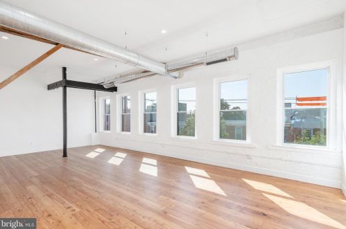 2218 Emerald St, Philadelphia PA 19134-2505 exterior