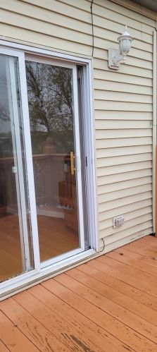 1422 73rd St, Chicago IL 60619-1533 exterior