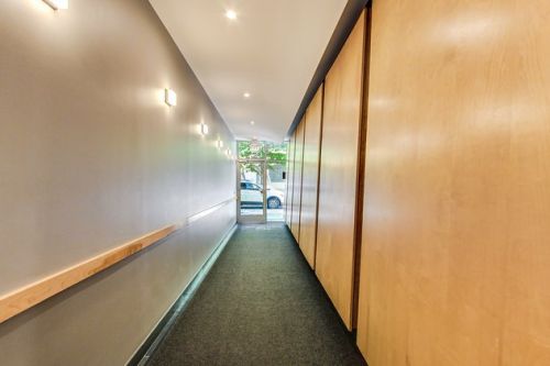 873 Larrabee St, Chicago IL 60610-3120 exterior