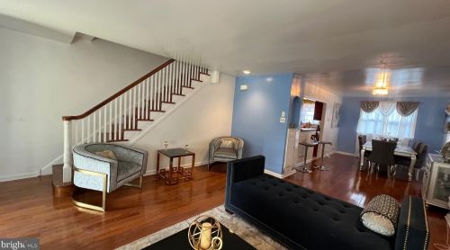 823 Longshore Ave, Philadelphia PA  19111-4422 exterior