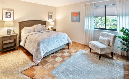 61 Muncie Rd, Babylon NY  11704-8220 exterior