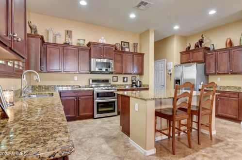 44008 50 Ln, Phoenix AZ 85035-2017 exterior