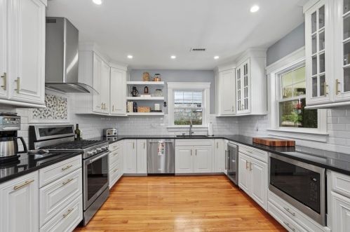 15 Robin St, Boston, MA