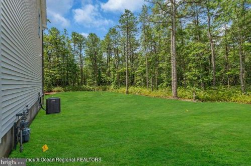 431 Virginia Ave, Berkeley Township NJ 08721-2811 exterior