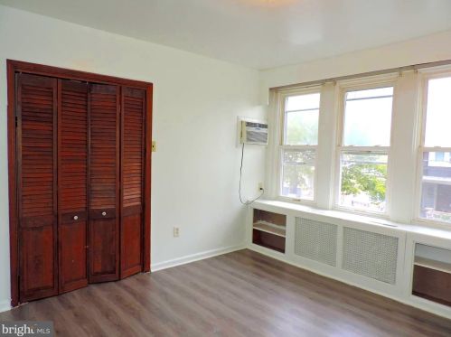 4312 Devereaux, Philadelphia PA 19135-3515 exterior