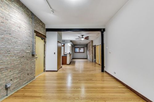 1609 Estes Ave, Chicago IL  60626-3784 exterior