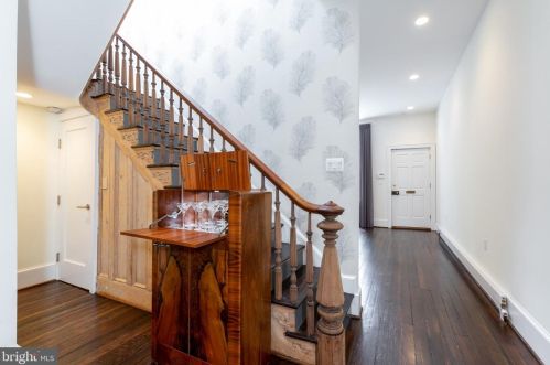 3137 O St, Washington DC 20020-3620 exterior