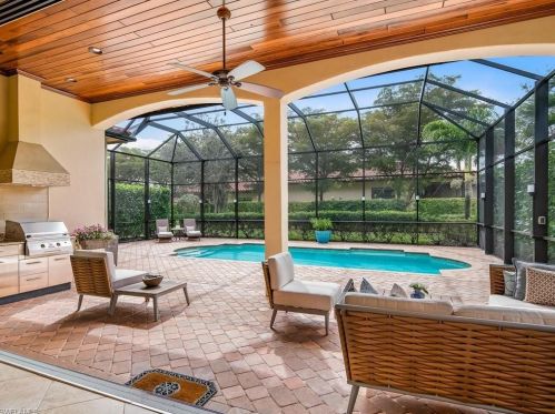 9313 Vercelli Ct, Naples FL 34113-7748 exterior