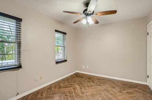 5205 Feather Crk Dr, Fort Pierce FL 34951-2327 exterior