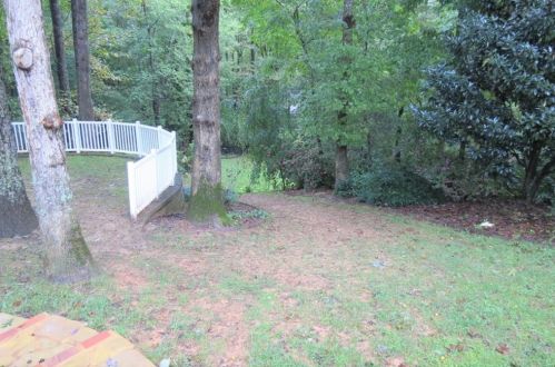 3829 Alexandria Dr, Gainesville GA 30506-4318 exterior