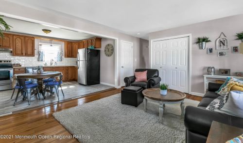 2416 Dwight Ave, Point Pleasant Beach NJ 08742-3705 exterior