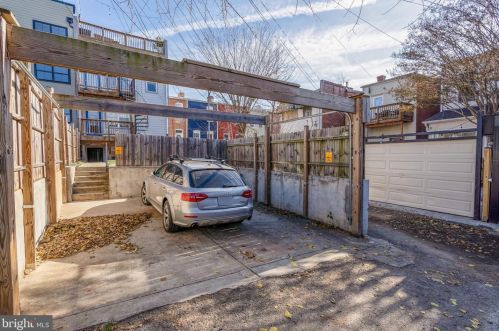 1112 8th St, Washington DC  20003-3635 exterior