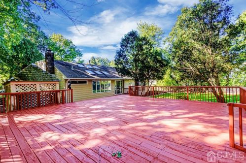 59 Marlin Ave, Edison NJ  08820-3240 exterior