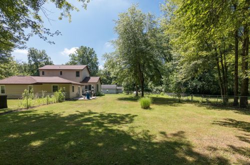 5555 2 St, Kalamazoo MI 49009-8576 exterior