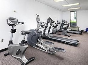 112 Washington Pl, Pittsburgh PA 15219-3450 exterior