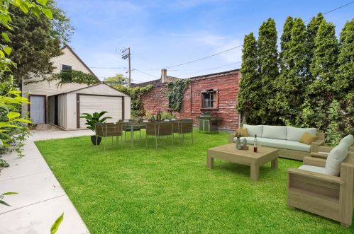 2436 Sawyer Ave, Chicago IL 60647-2517 exterior