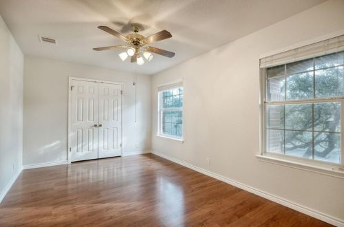 6804 Auckland Ct, Austin TX 78749-4135 exterior