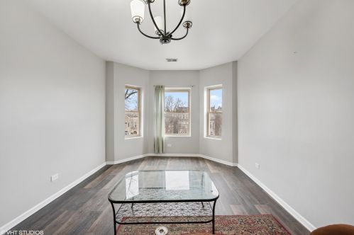 5938 Indiana Ave, Chicago, IL 60637-1342