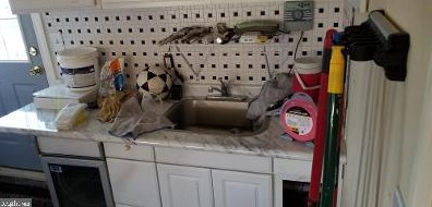 8120 Wyndam Rd, Camden NJ 08109-3221 exterior