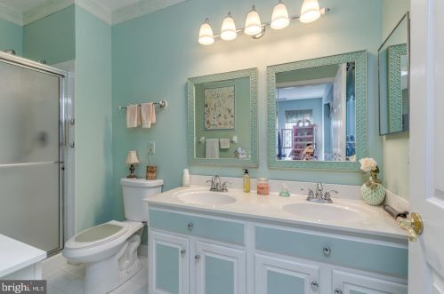 77 Warwick Way, Southampton NJ 08088-1150 exterior