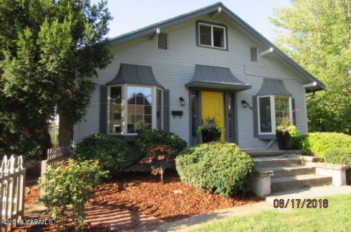 2810 Chestnut Ave, Yakima, WA 98902-3726
