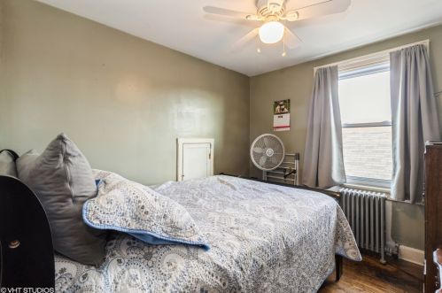 5312 California, Chicago IL 60625-3413 exterior